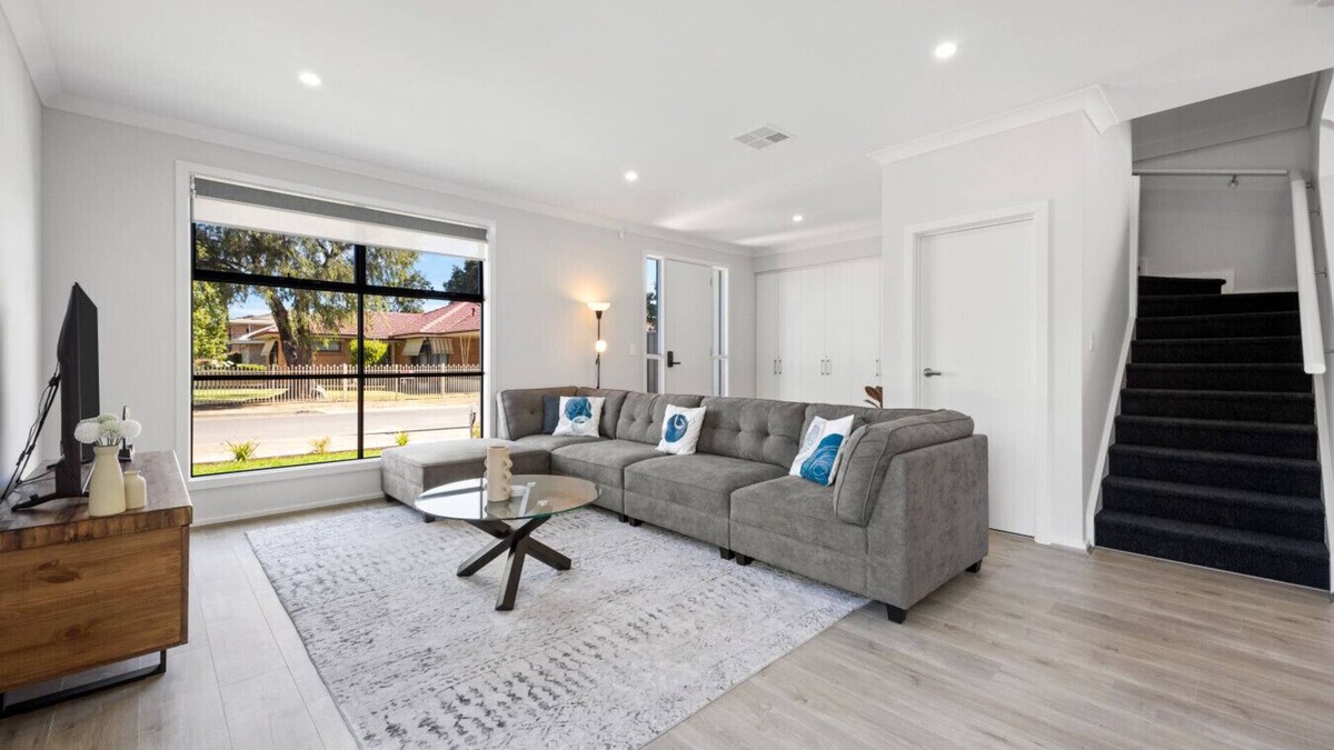 Mitchell Park House | Home Abroad - 3BR with Dedicated Workspace