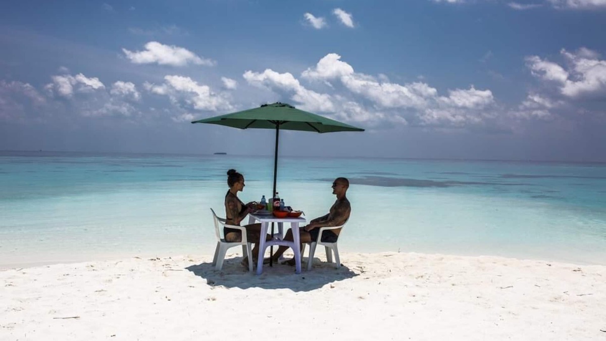 Hangnaameedhoo House | Home Away Beach Home in Maldives
