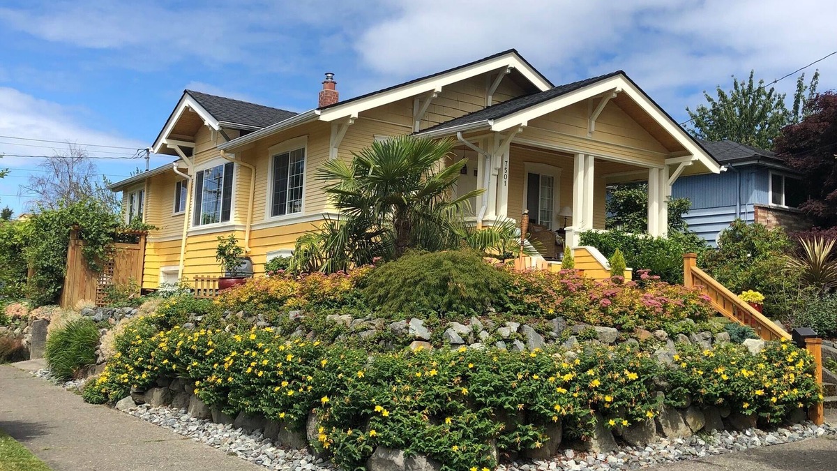 Loyal Heights House | Home Away From Home, Dogs Welcome, Low Fees
