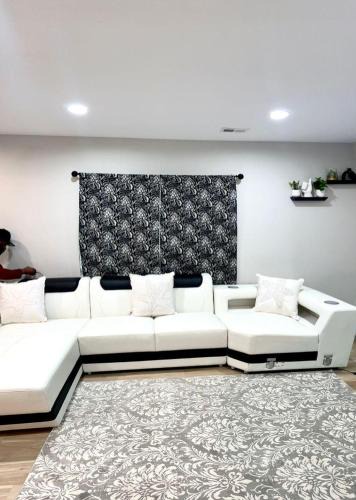 Hampton House | Home away from Home