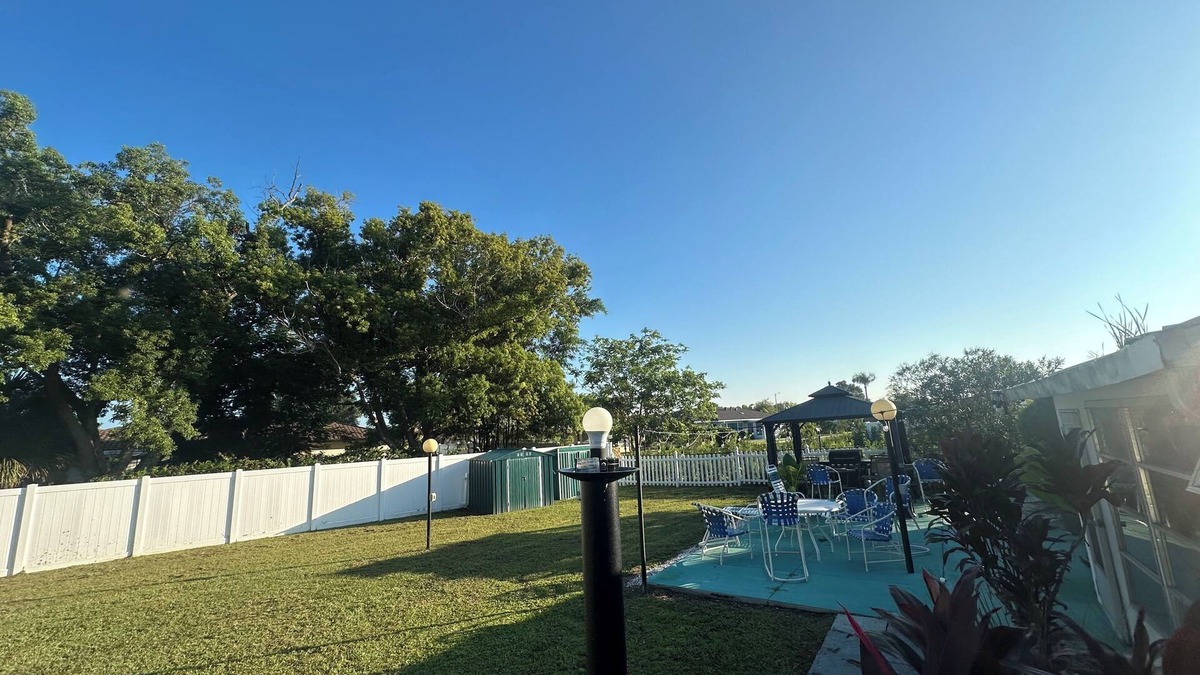 Sun City Center Unit 32 House | Home away from home