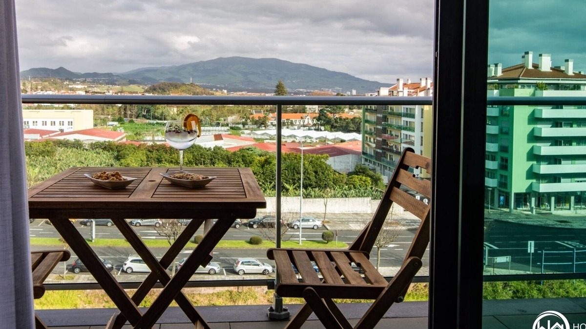Ponta Delgada Apartment | Home Azores - Mountain View Apartment