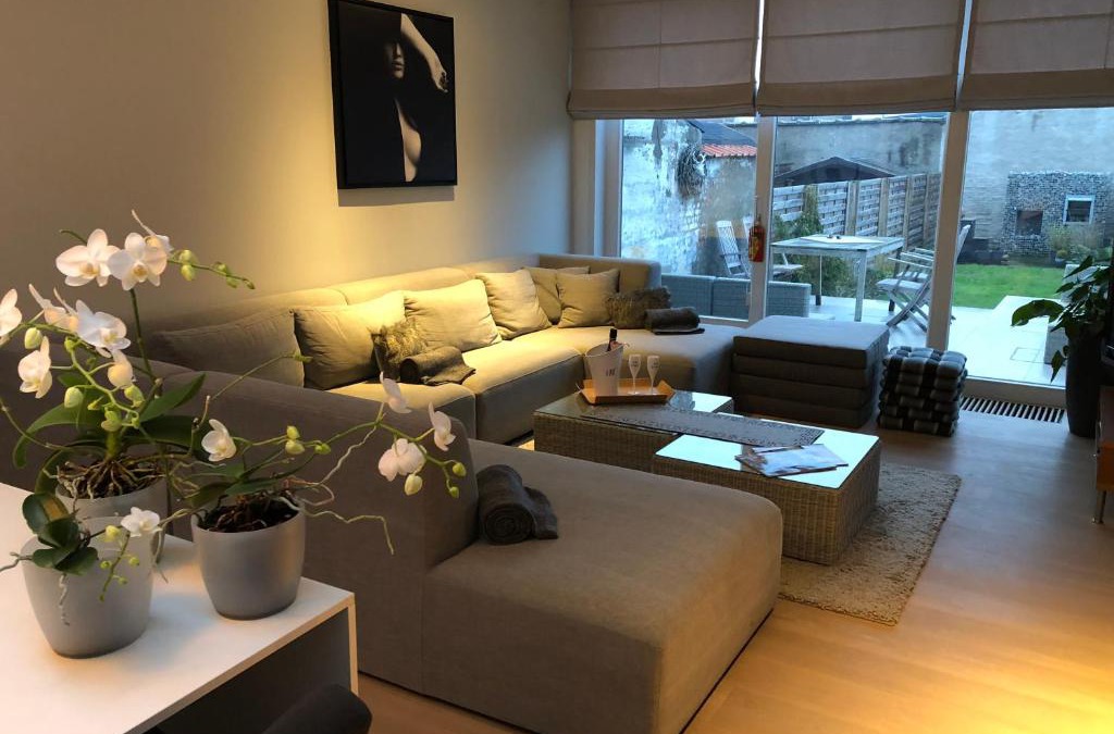 Kristus-Koning Apartment | Home Bruges Cosy Comfort Modern Couple Privacy walking distance City center Kitchen Terrace Garden