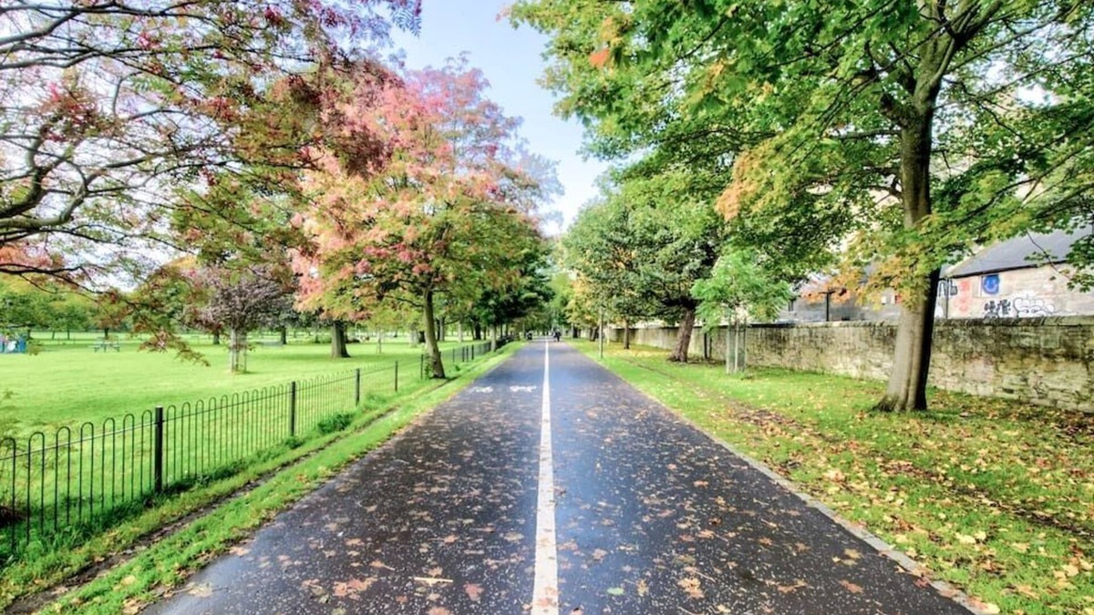 Marchmont Apartment | Home by The Meadows, close to City Centre