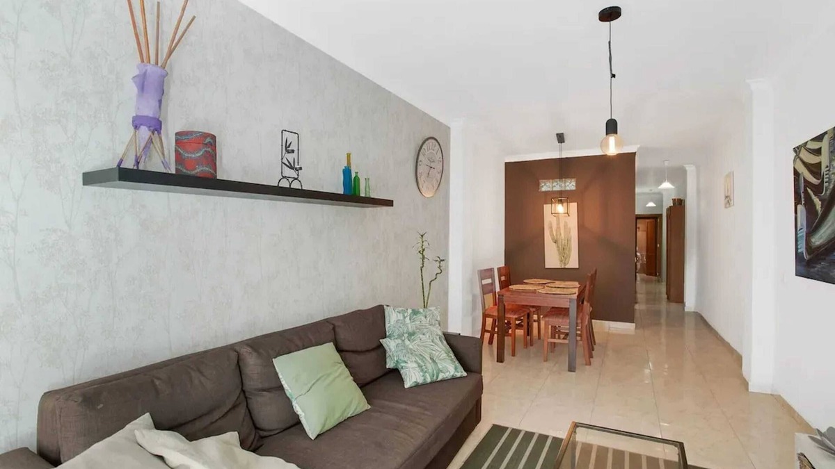 Las Palmas de Gran Canaria Apartment | Homerez - Apt. in Las Palmas de G.C.