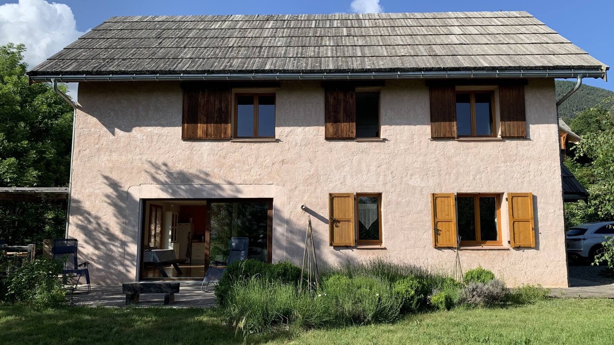 Puy-Saint-Eusebe House | Home for families and groups