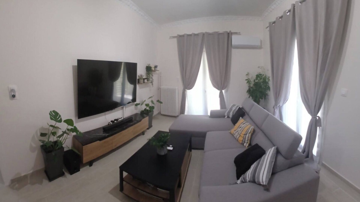 Irakleio House | Home & Garden with free parking close to Olympic Stadium