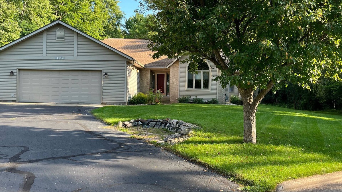 Wisconsin Rapids House | Home in quiet friendly neighborhood near the river, parks and walking trails