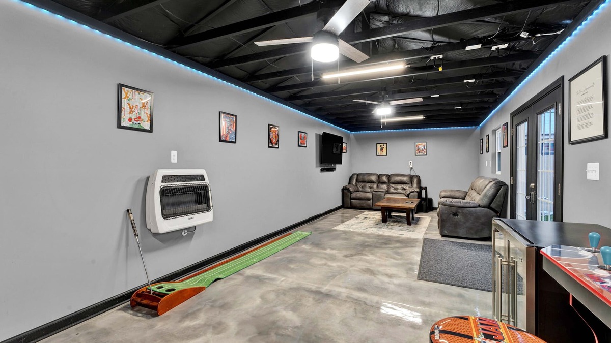 Madison Heights House | Home in Royal Oak w/pool & sauna & dream garage