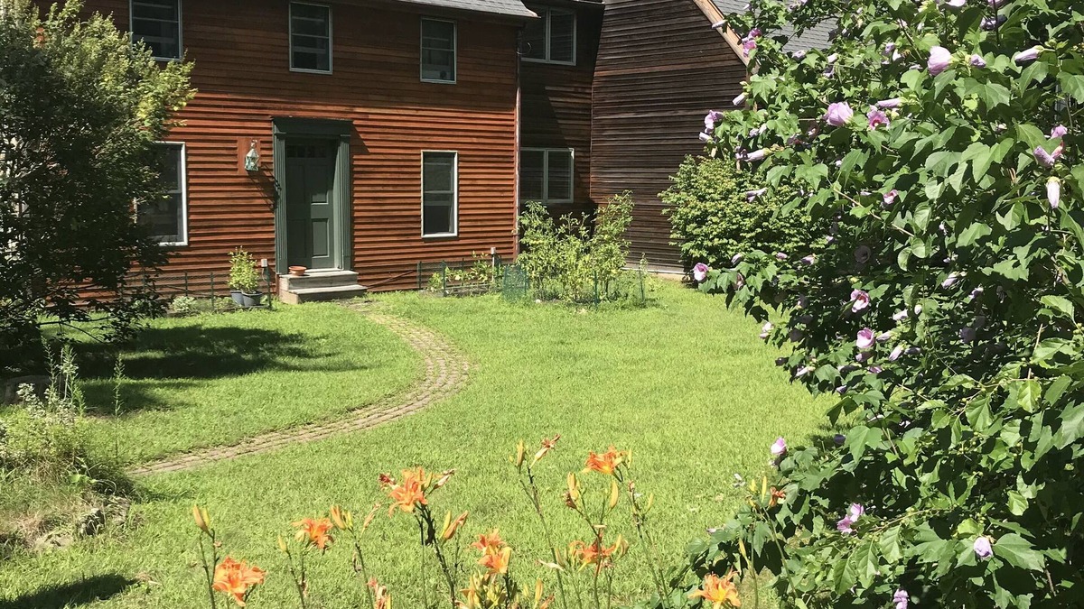 Monson House | Home in the woods - Big, Acreage, Nature Oasis, King Bed, Giant Windows