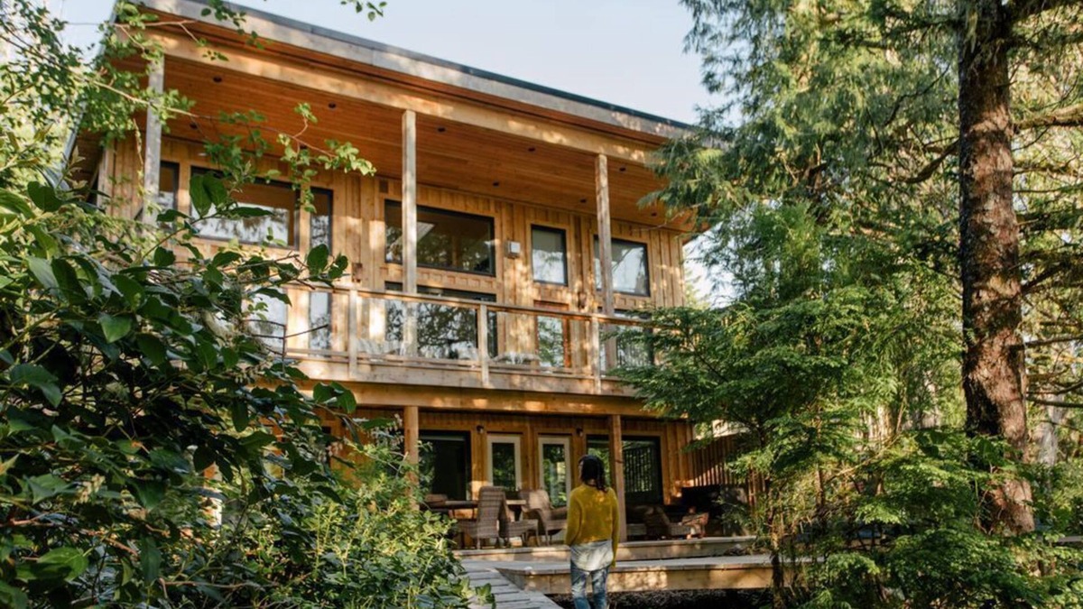 Tofino House | Home in Tofino w/hottub