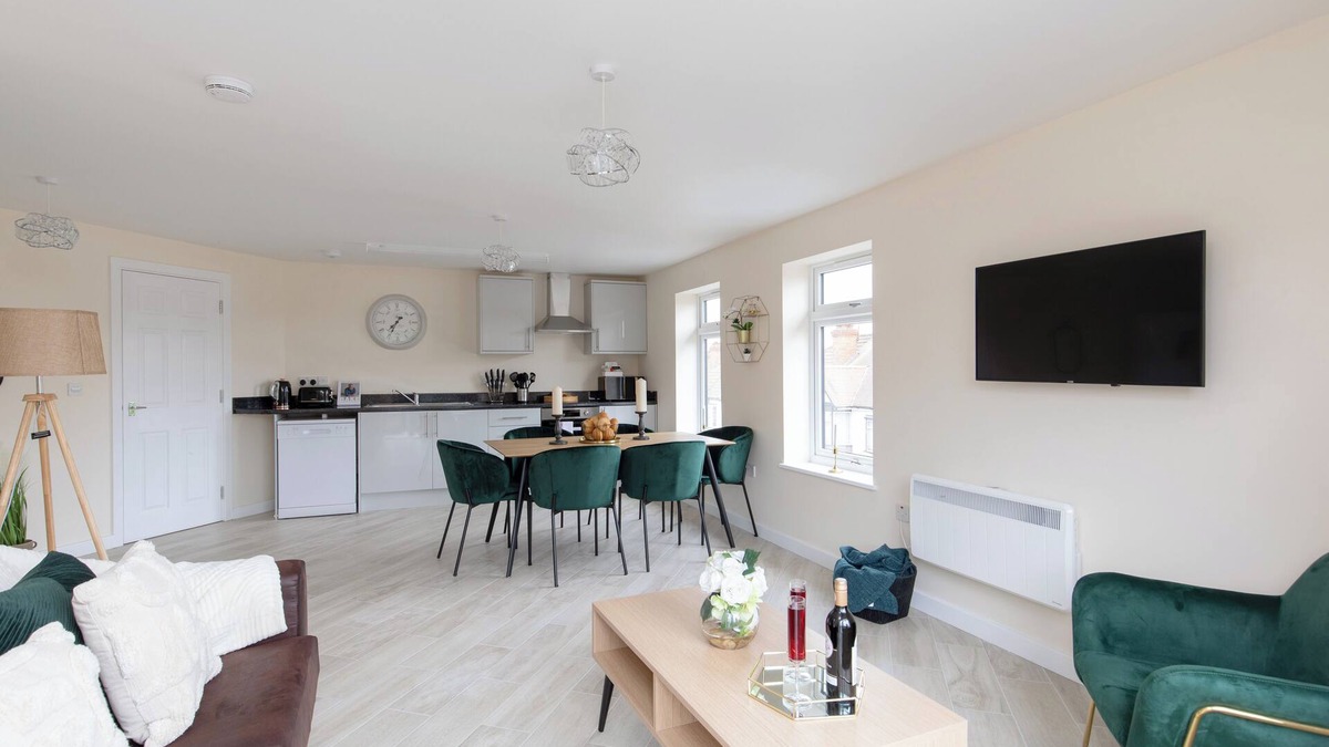 Sudbury Apartment | home.ly North London Apartments Wembley