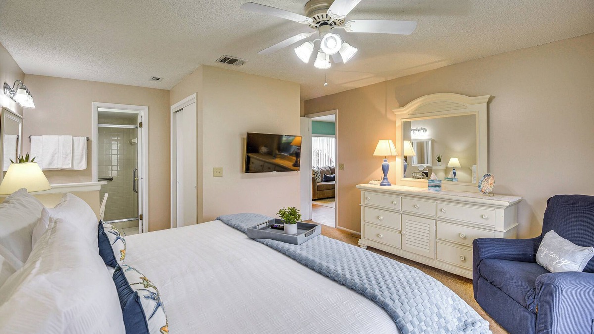 Georgetowne House | Home Near Daytona Speedway, Dining + Beaches!