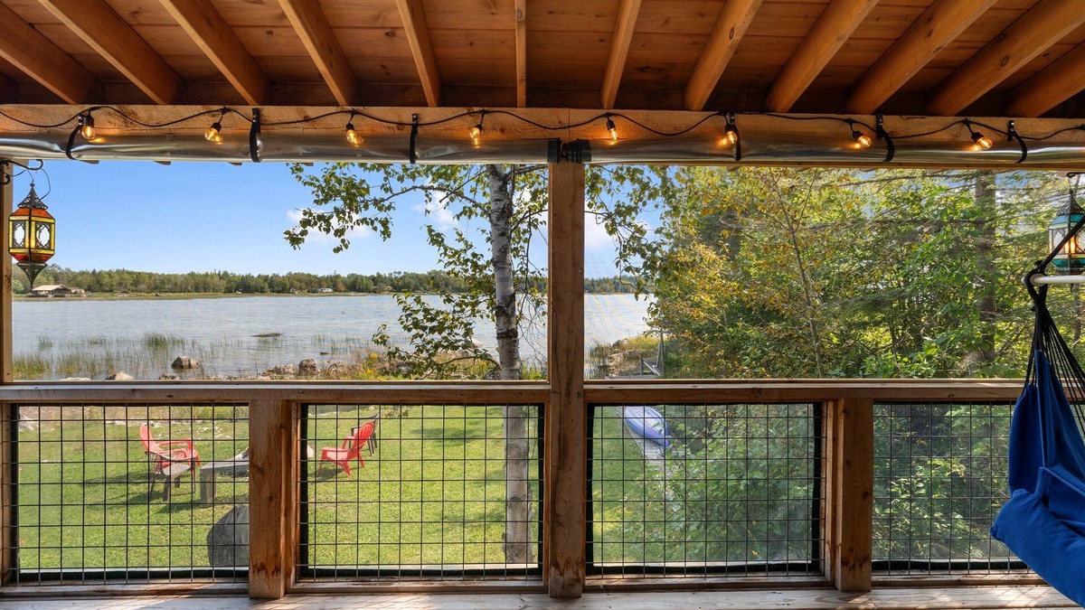 Cedarville Cabin | Home ON Lake Huron~Close to Mackinac Isl~ATV Trail