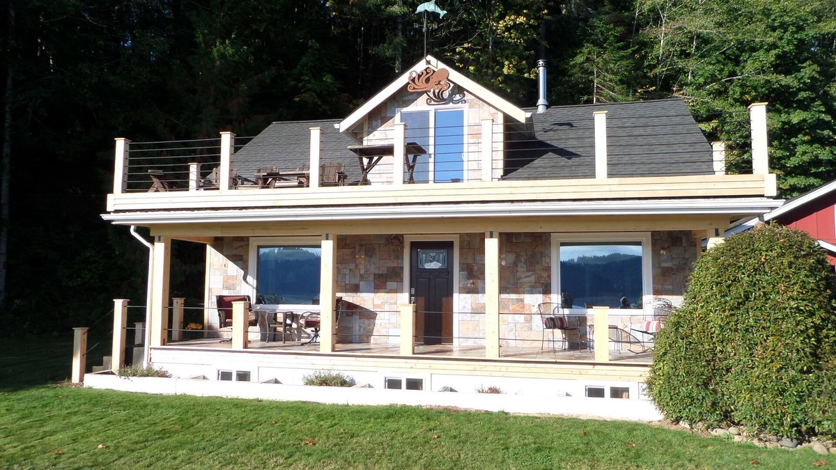 Hoodsport House | Home on the Hood Canal