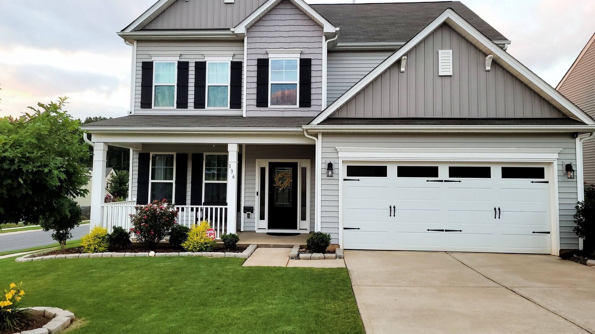 Mount Holly House | Home to Home.5min from whitewater center