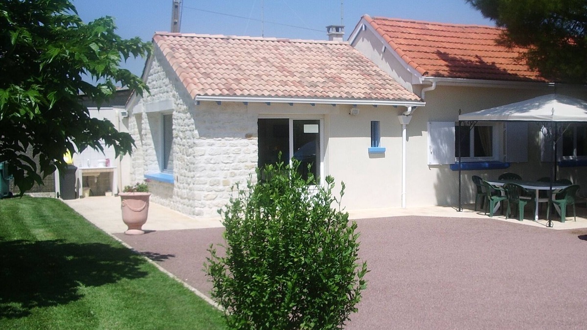 La Tremblade House | home Tremblade Charente Maritime 17000