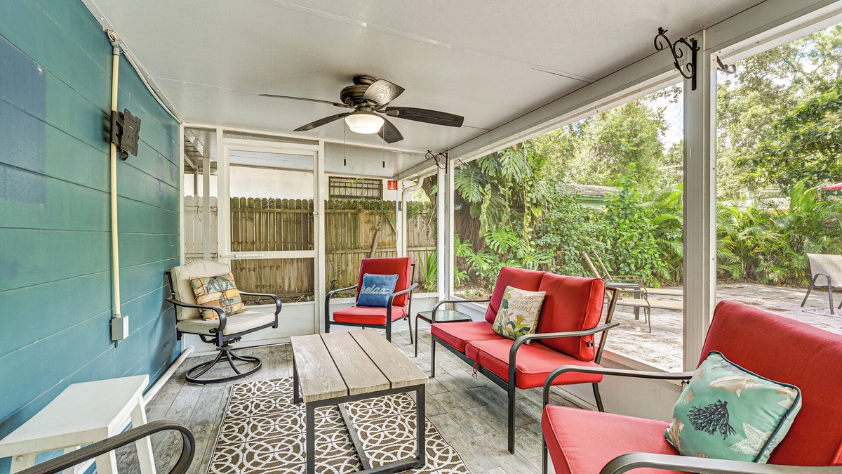 Northeast Tampa House | Home w/Expansive Patio, 3 Mi to Busch Gardens!