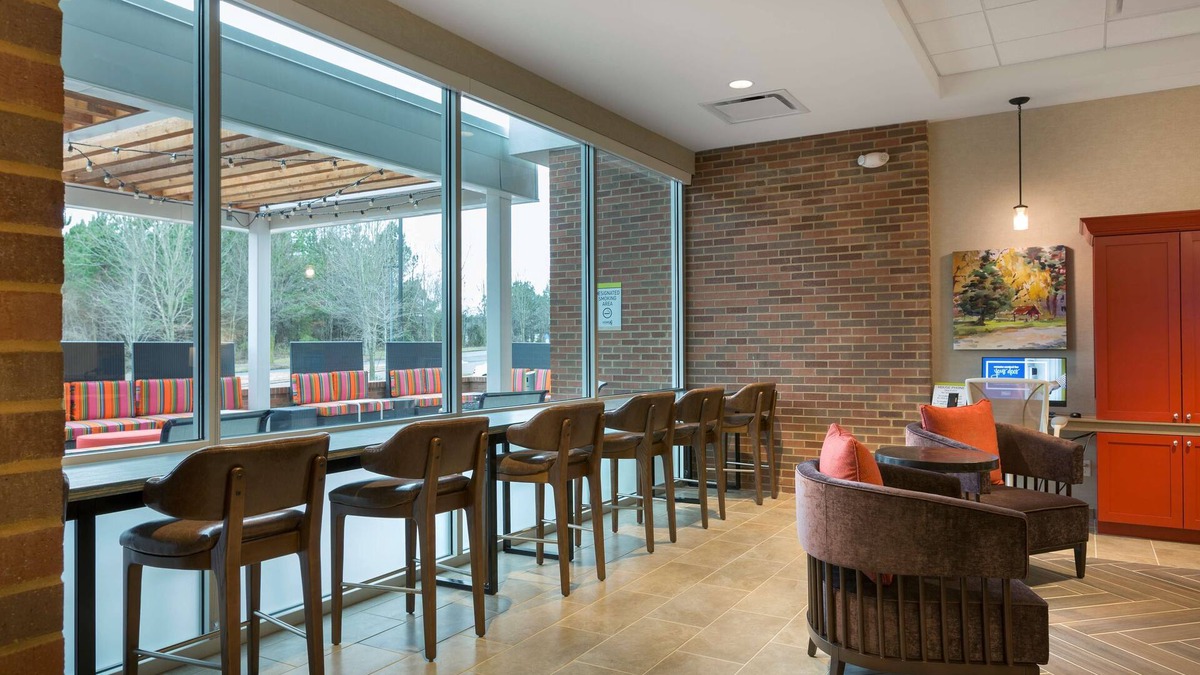 Belmont Historic District Hotel | Home2 Suites by Hilton Charlotte Belmont