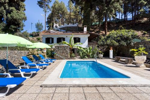 Cueva del Viento Ski Chalet | Home2Book Icod Rural Escape Pool BBQ