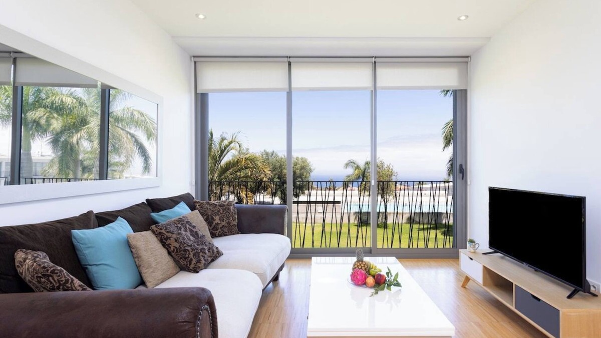 Santa Ursula Apartment | Home2Book Sea View & Pool Getaway, Santa Úrsula