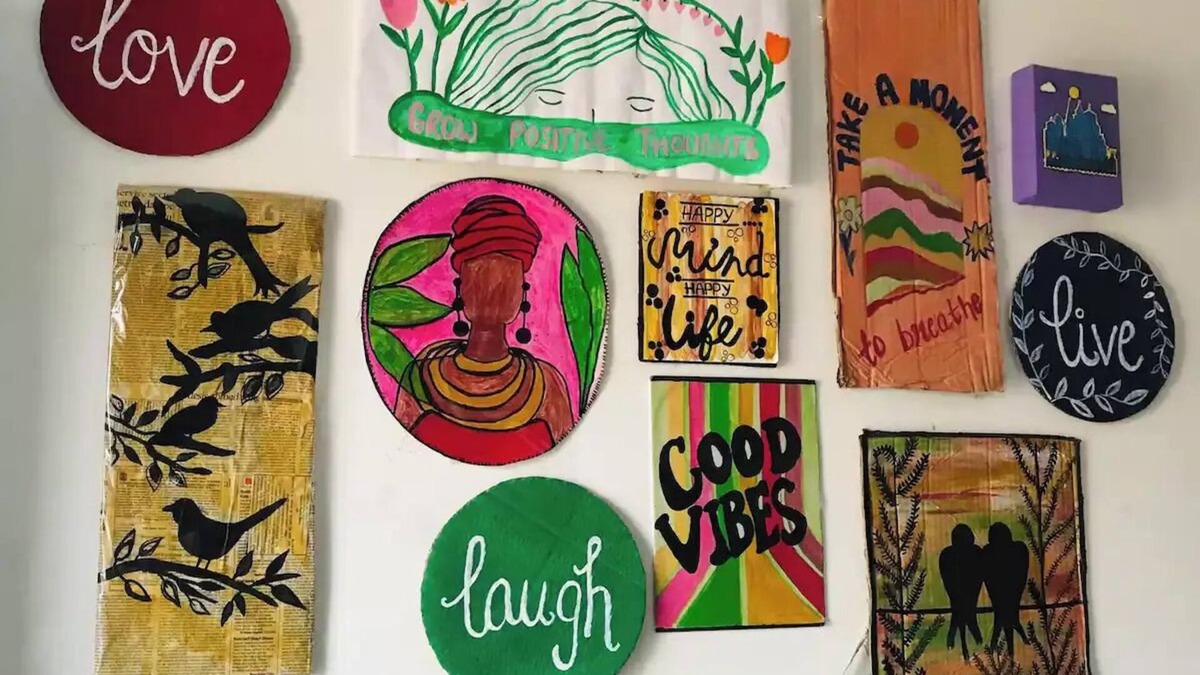 Kanpur House | Homely Feel 2 bedroom holiday home with Balcony