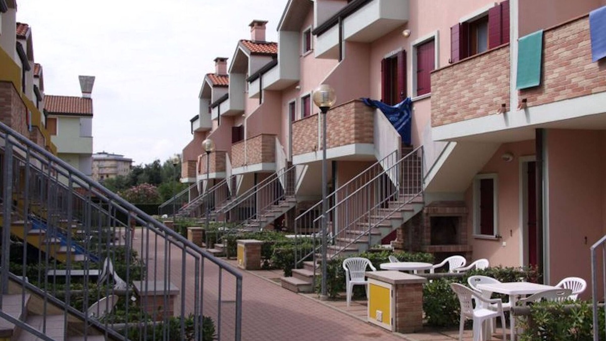 Rosapineta Apartment | Homely flat with pool-Beahost