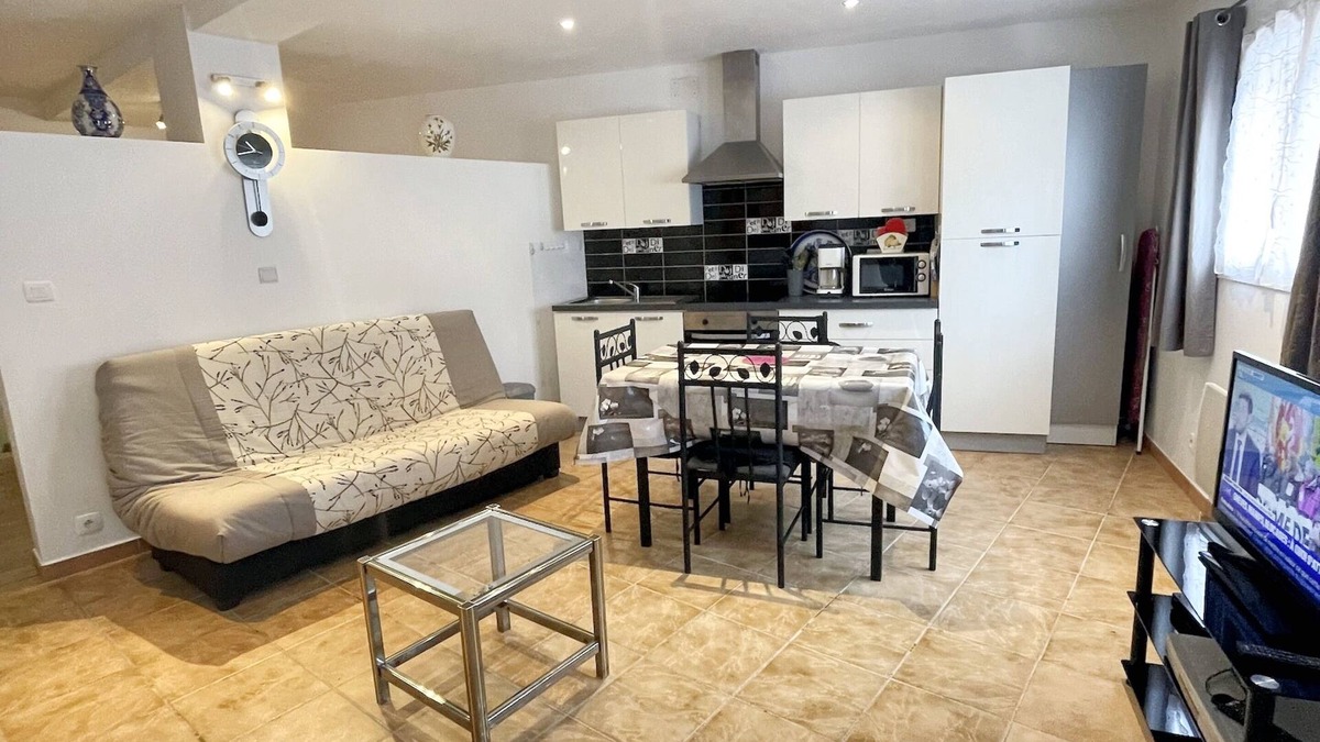 Prats-de-Mollo-la-Preste Apartment | Homerez - Apt in Prats-de-Mollo