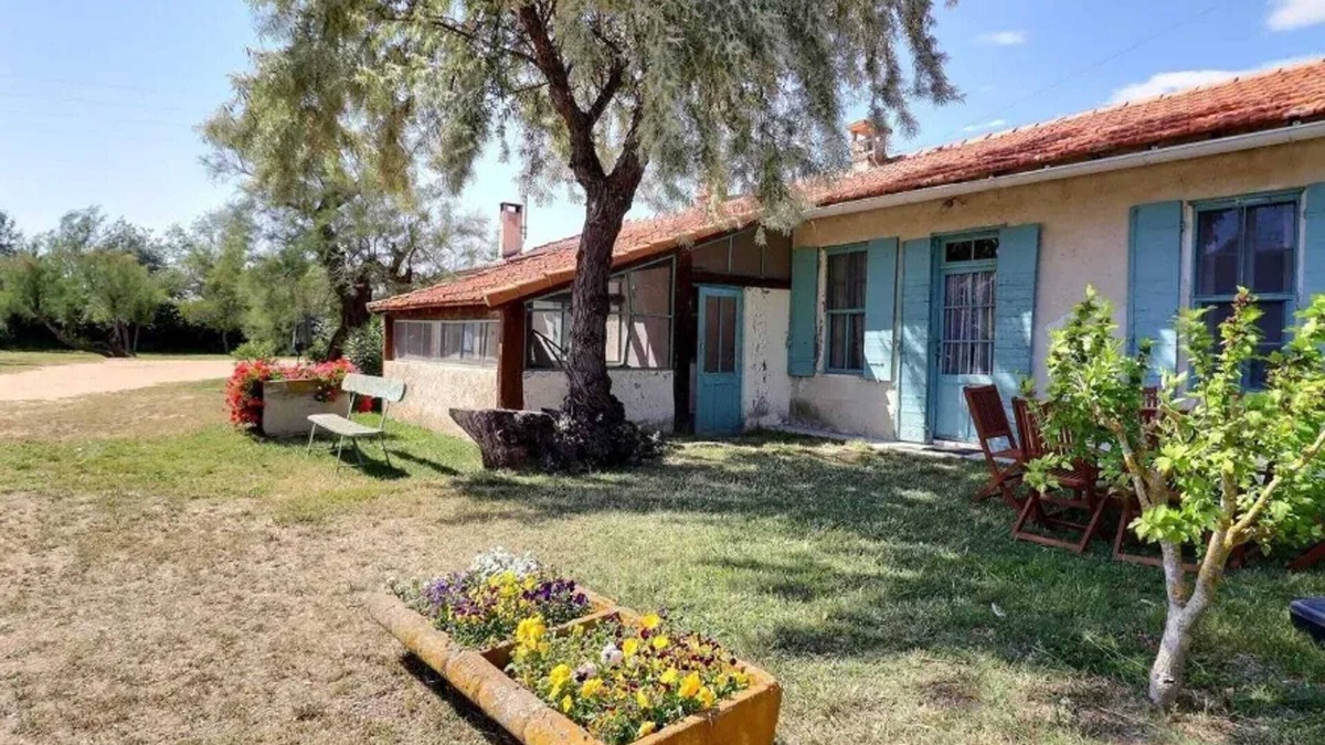 Arles House | Homerez - House near Saintes-Maries-de-la-Mer