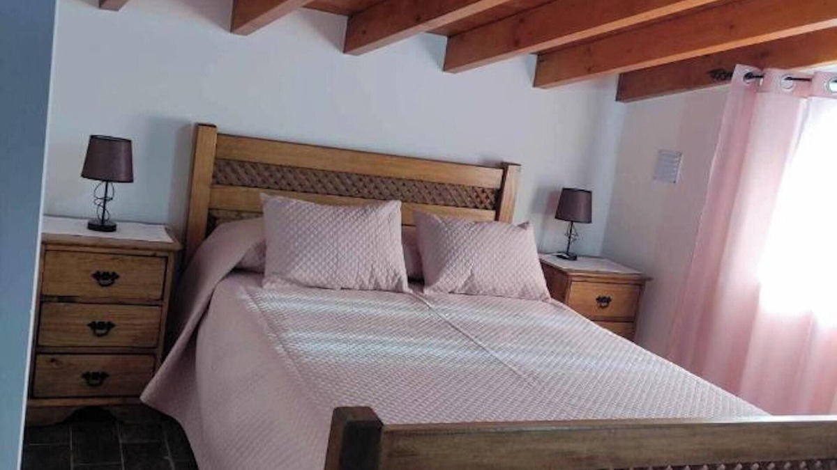 Redondo House | Homerez - Air-Conditioned House in Redondo - Modern Comfort