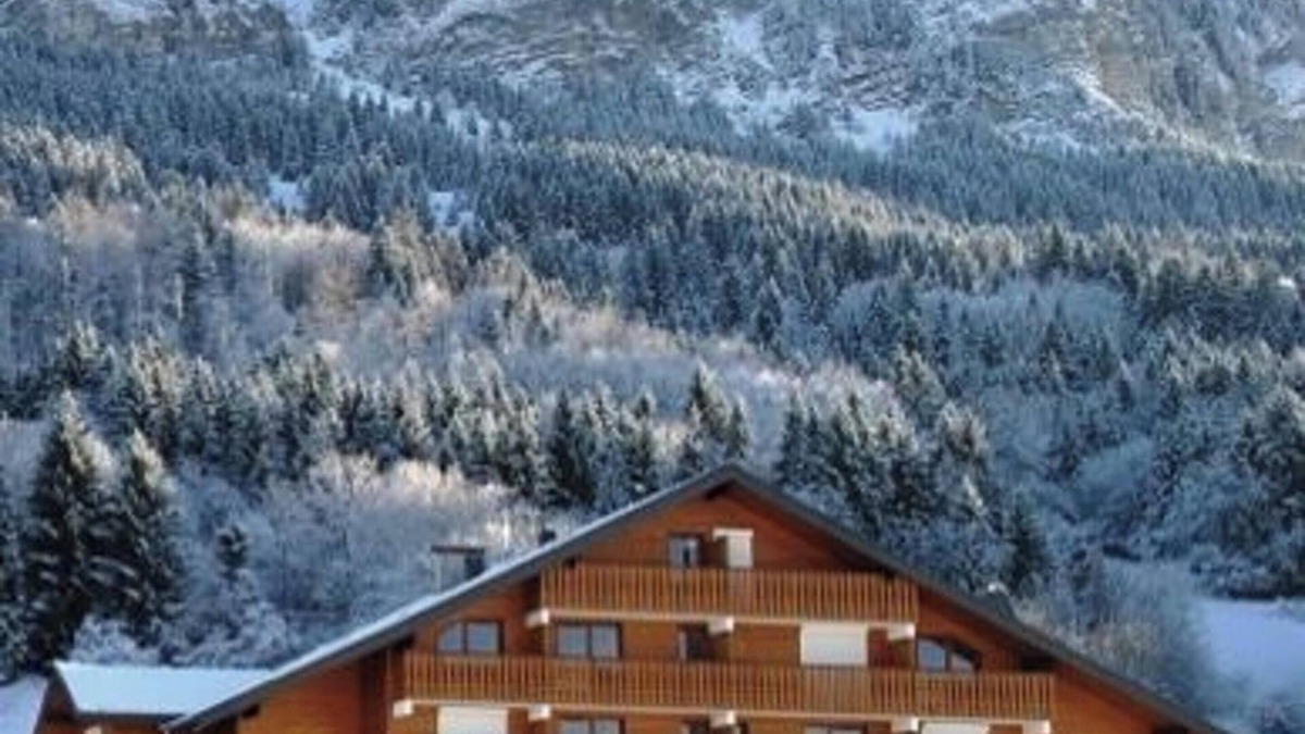 Thollon-les-Memises Apartment | Homerez - Apartment in Thollon