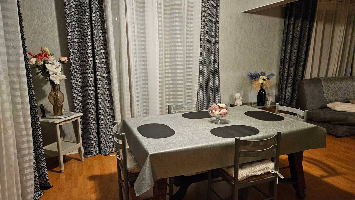 Magny Apartment | Homerez - Apartment with Balcony in Metz