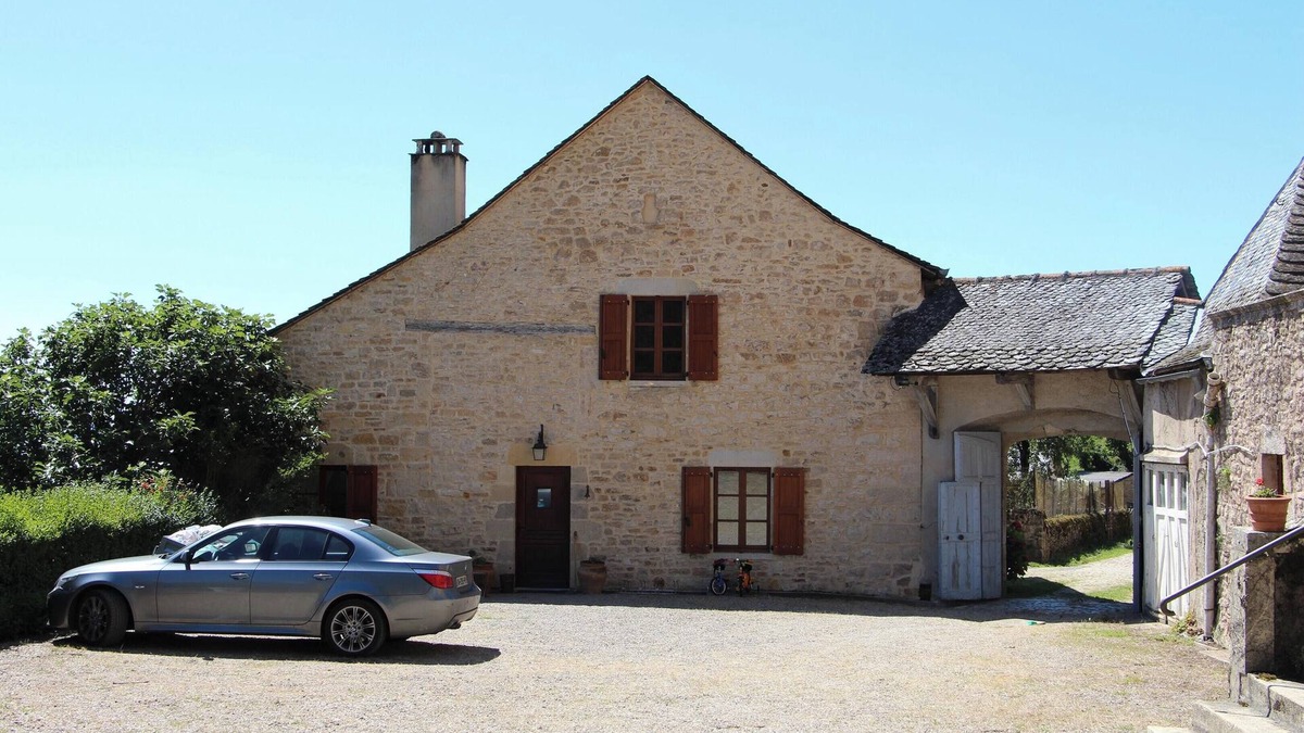 Espalion Apartment | Homerez - App. mt view in Espalion