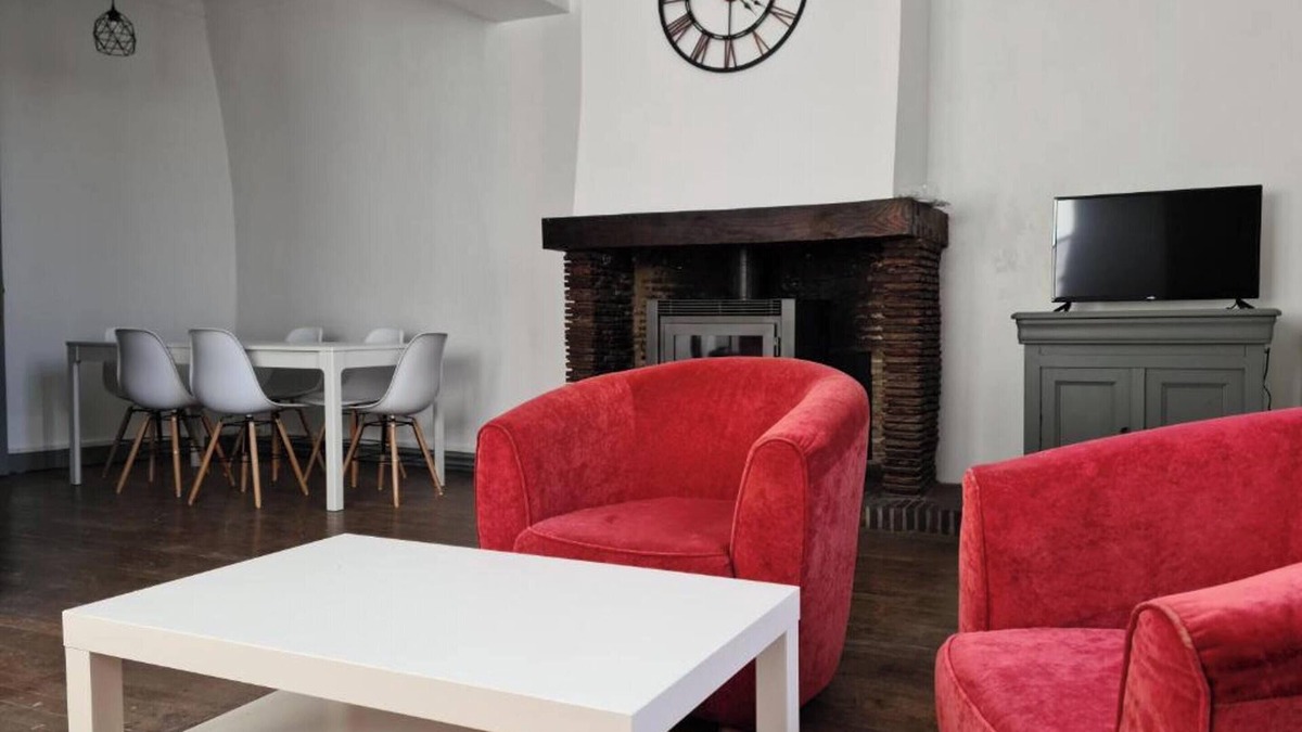 Beaugency Apartment | Homerez - Apt. Beaugency modern