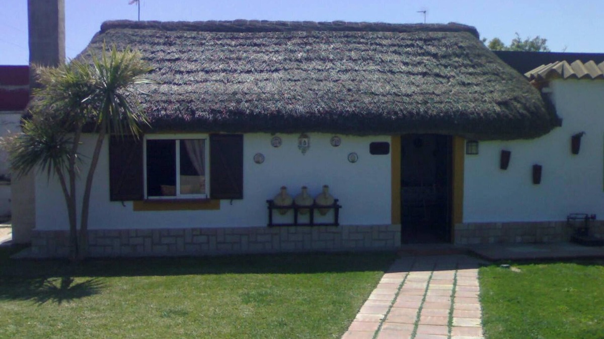 Sanlucar de Barrameda House | Homerez - Bright House in Sanlúcar – Fireplace