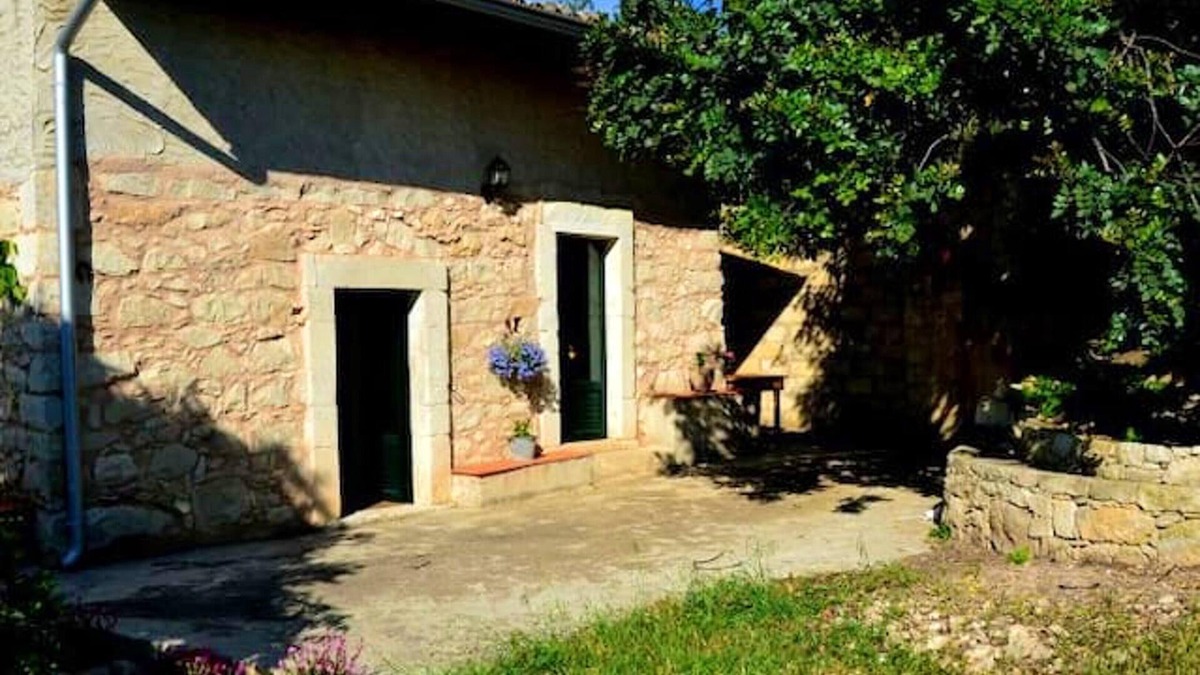 Chiaramonte Gulfi Apartment | Homerez - Beautiful appartement for 3 ppl. at Chiaramonte Gulfi
