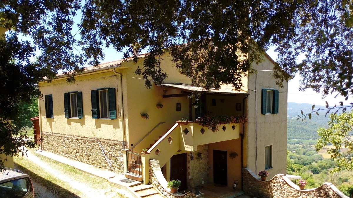 Stroncone Apartment | Homerez - Beautiful appartement for 4 ppl. with terrace at Coppe