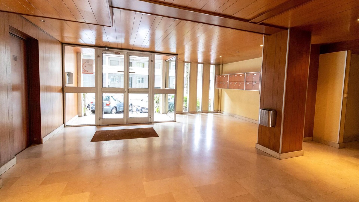 Grand Clement Apartment | Homerez - Beautiful apartement for 6 ppl. with garden at Villeurbanne