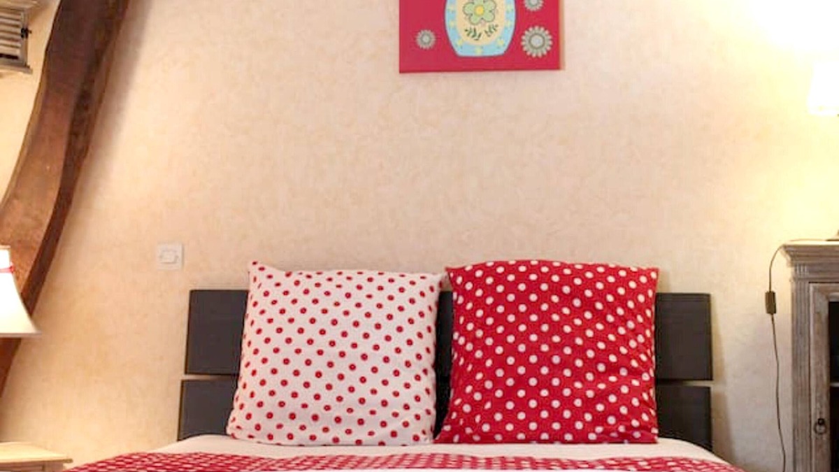 Croutoy House | Homerez - Big house for 11 ppl. with garden and terrace at Croutoy