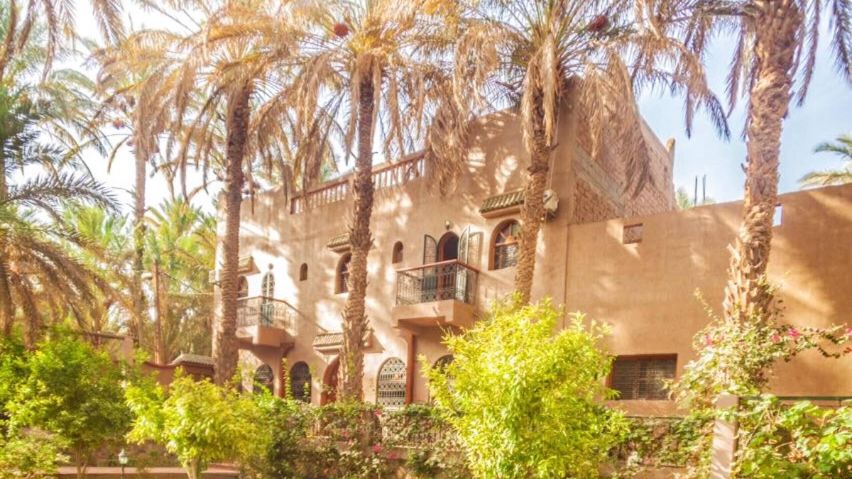 Amezrou House | Homerez - Big house for 20 ppl. with shared pool and terrace at Zagora