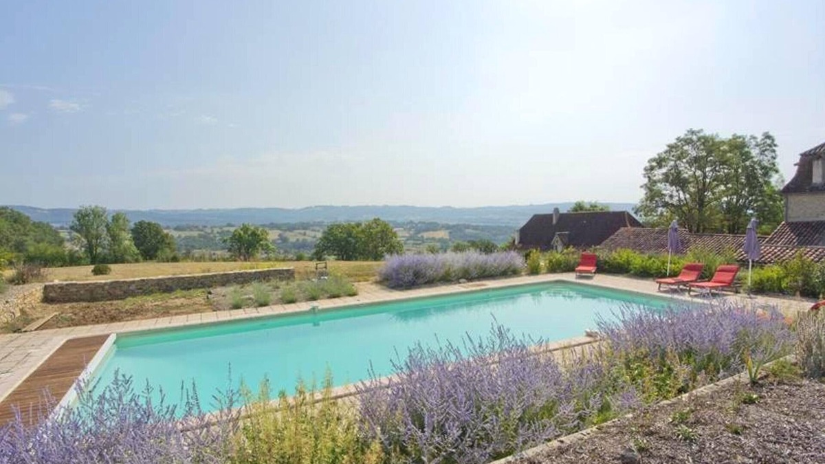 Fons Villa | Homerez - Big villa for 10 ppl. with swimming-pool and terrace at Fons