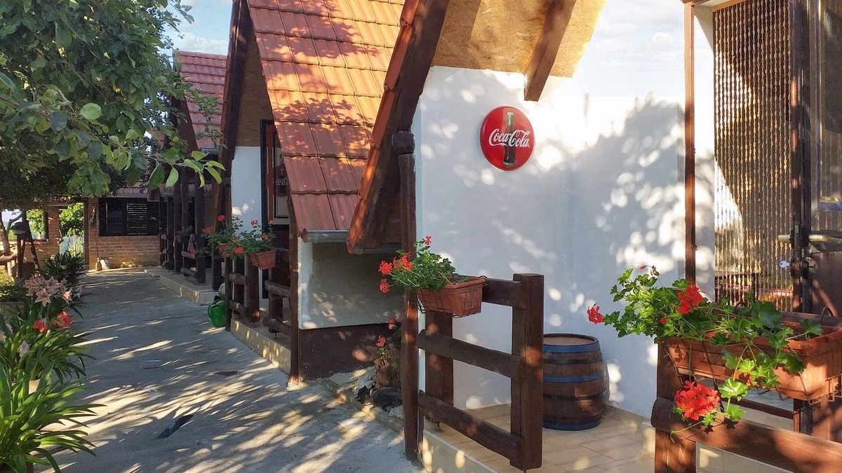 Kutina House | Homerez - Bungalow in Brinjani