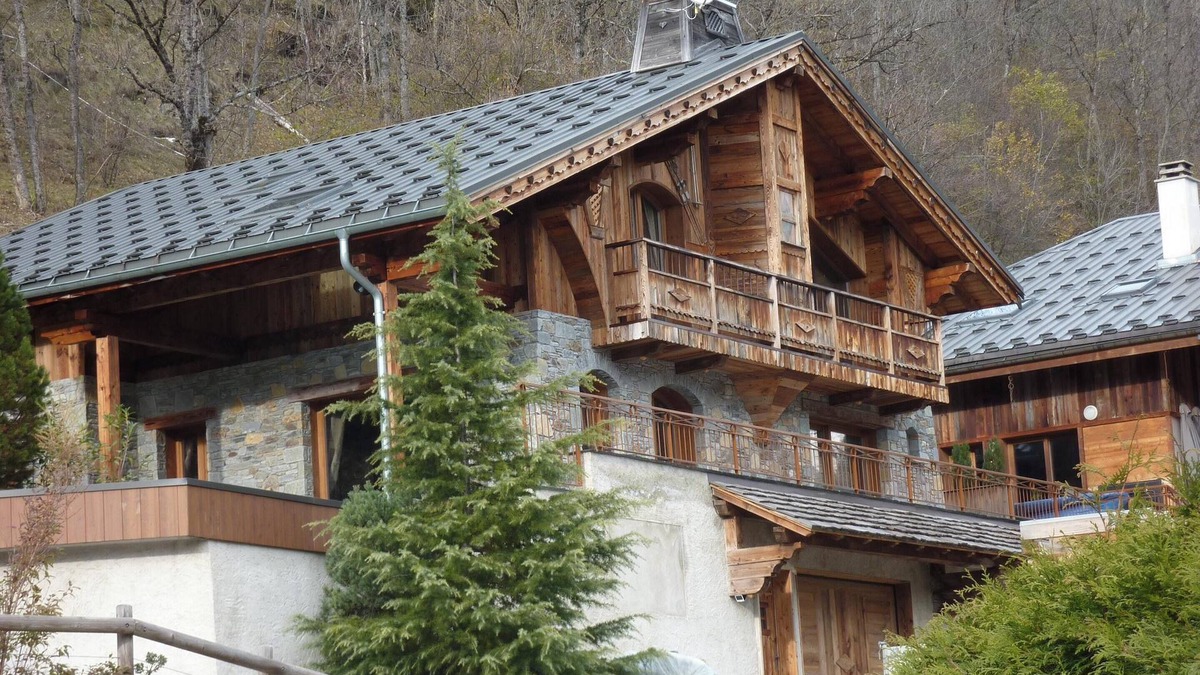 Champagny-en-Vanoise Ski Chalet | Homerez - Chalet in Champagny-en-Vanoise