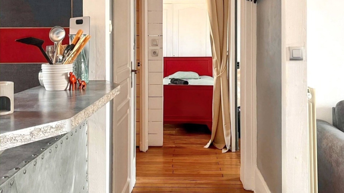 Limoges Apartment | Homerez - Charming Apartment in Limoges