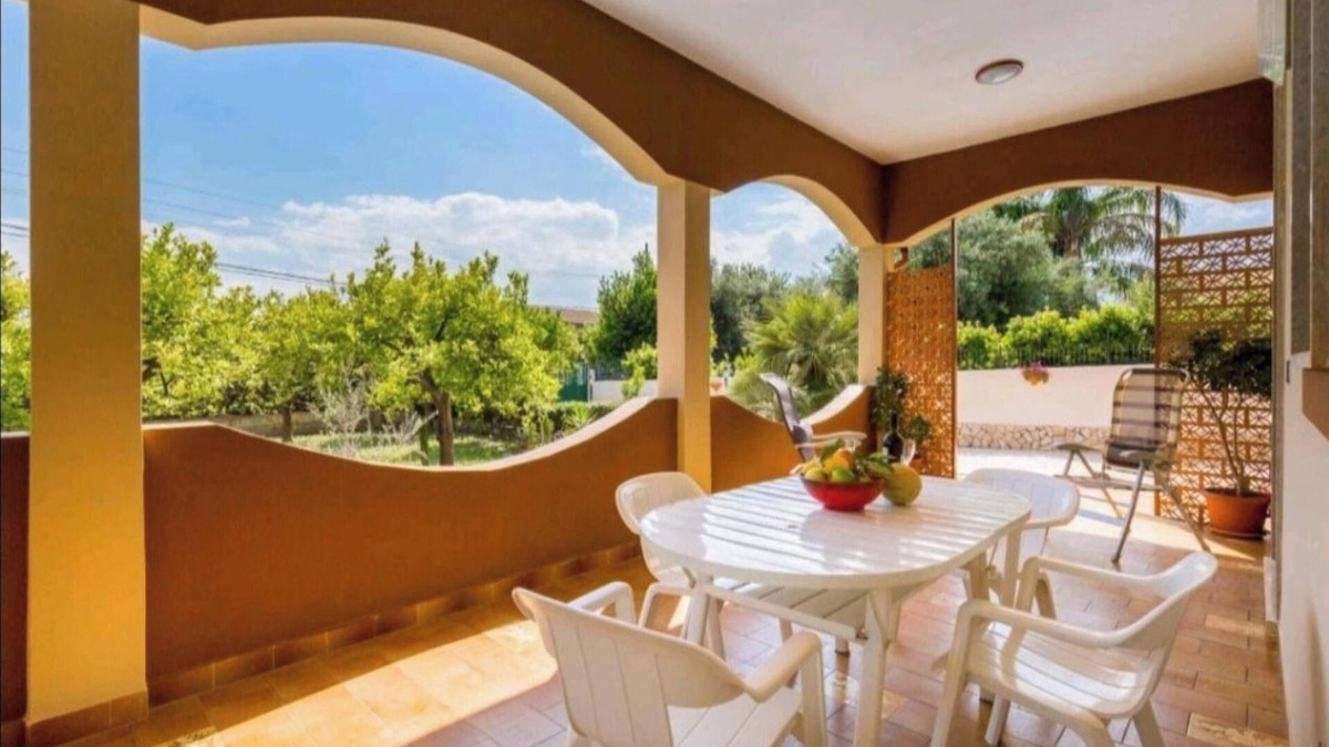Gallina Apartment | Homerez - Charming Apartment in Avola with Sea View