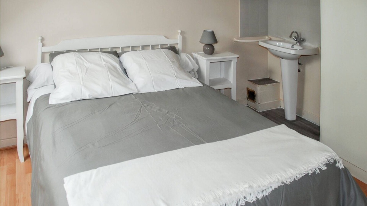 Saint-Igneuc House | Homerez - Charming house with garden in Jugon-les-Lacs