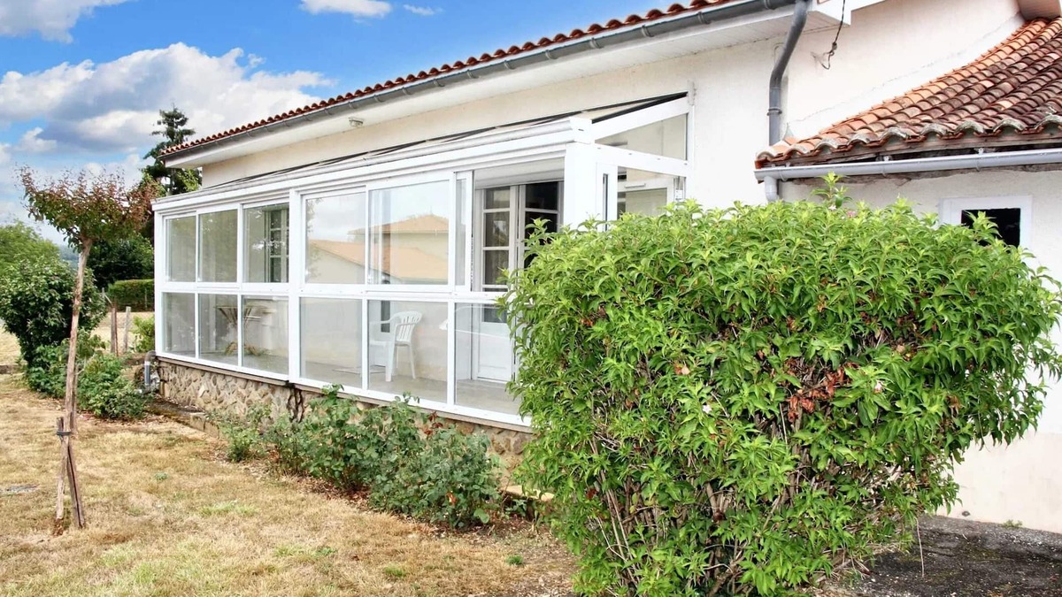 Montbron House | Homerez - Charming House in Montbron with Terrace and Garden