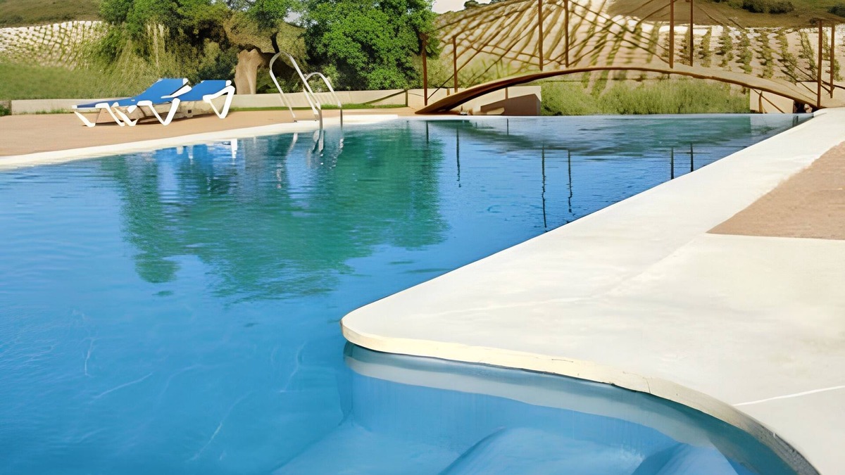 Estepa House | Homerez - Charming House in Estepa with Mountain View