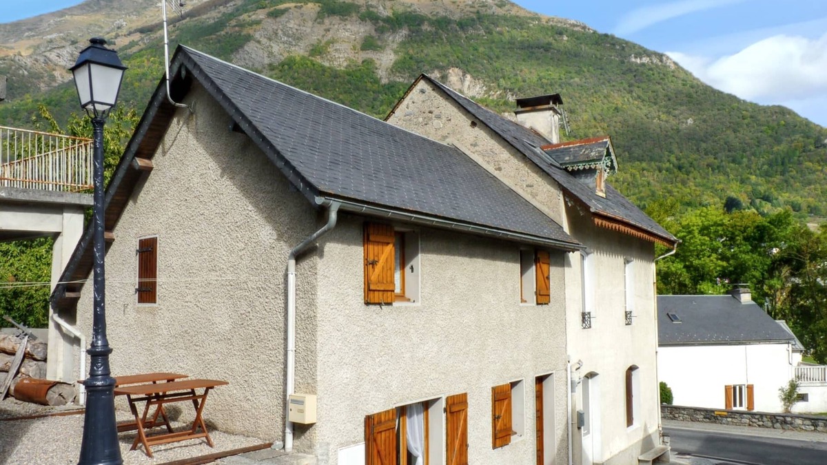 Sassis House | Homerez - Charming house in Sassis with mountain view
