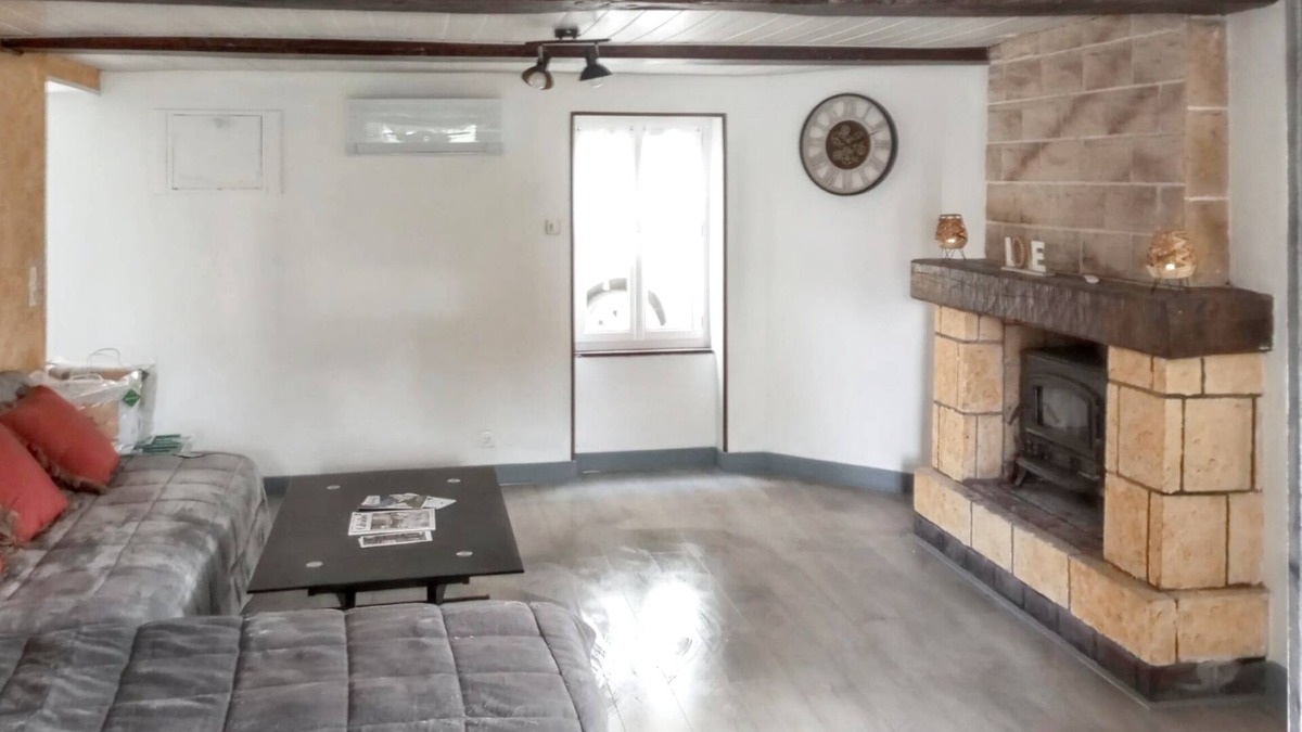 Cagny House | Homerez - Charming house with enclosed garden in Cagny